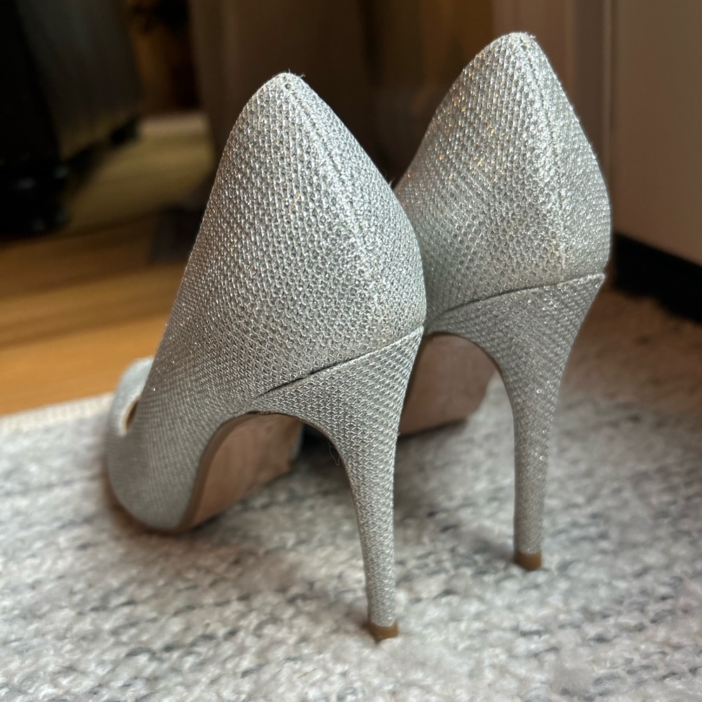 IDIFU Women’s Silver Glitter Formal Stiletto Heels Office Wedding - Picture 4 of 11